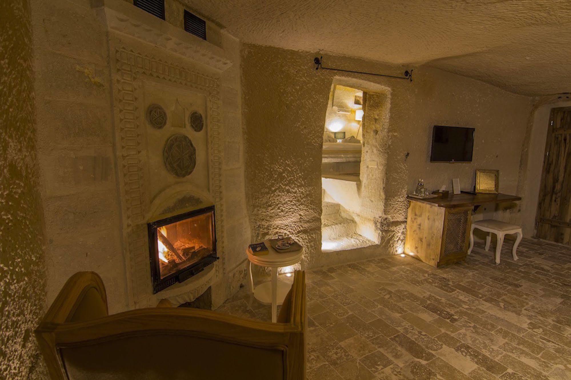 Azure Cave Hotel