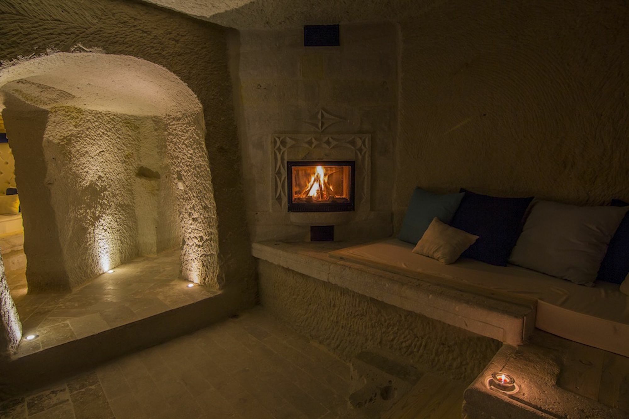 Azure Cave 2* Goreme